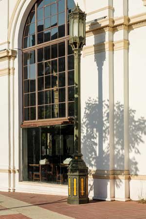 Vintage Streetlight in Westwood.